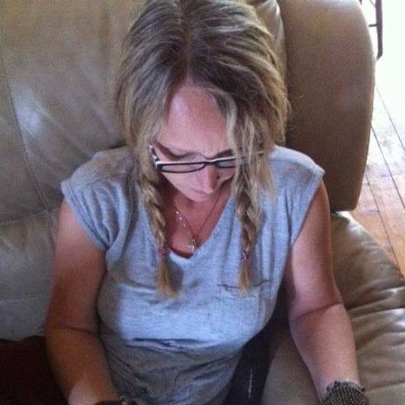 Meet your Posher, Patti - Picture 1 of 1